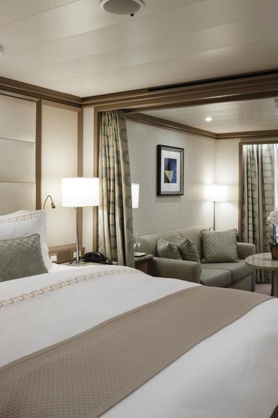 Deluxe Veranda Suite
